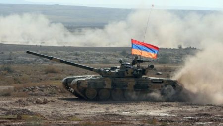 İşğalçı Ermənistan ordusunun məhv edilən SİLAH ARSENALI - FOTO